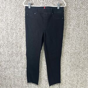 Spanx Jeans Women’s LT Black Pull On Cropped Skinny with Frayed Raw Edge Hem